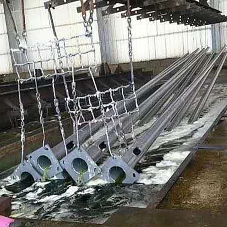 厂家直销10米12米锥形挑臂路灯杆 小区路灯杆 高杆太阳能灯杆