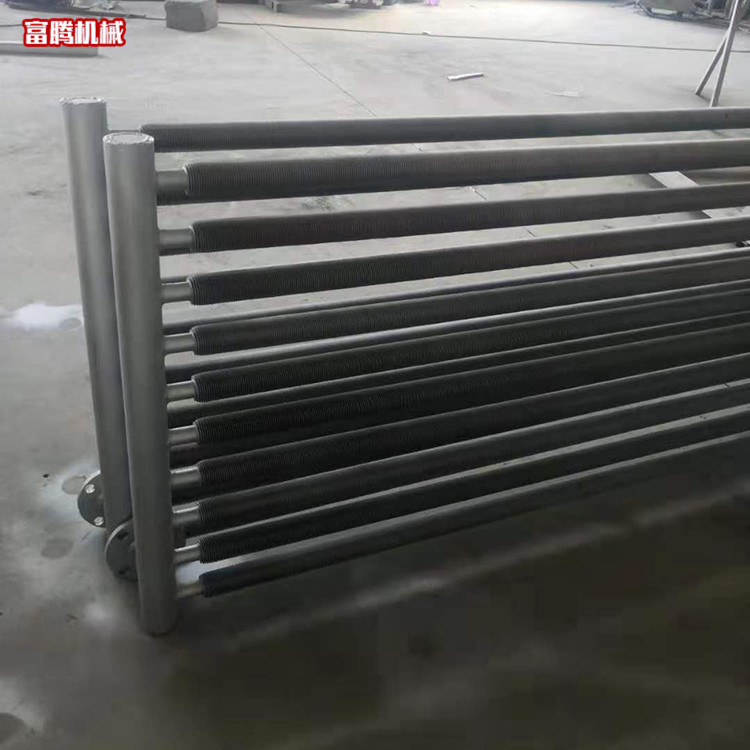 定制各种热镀锌翅片管散热器 钢制暖气片 烘干房配件